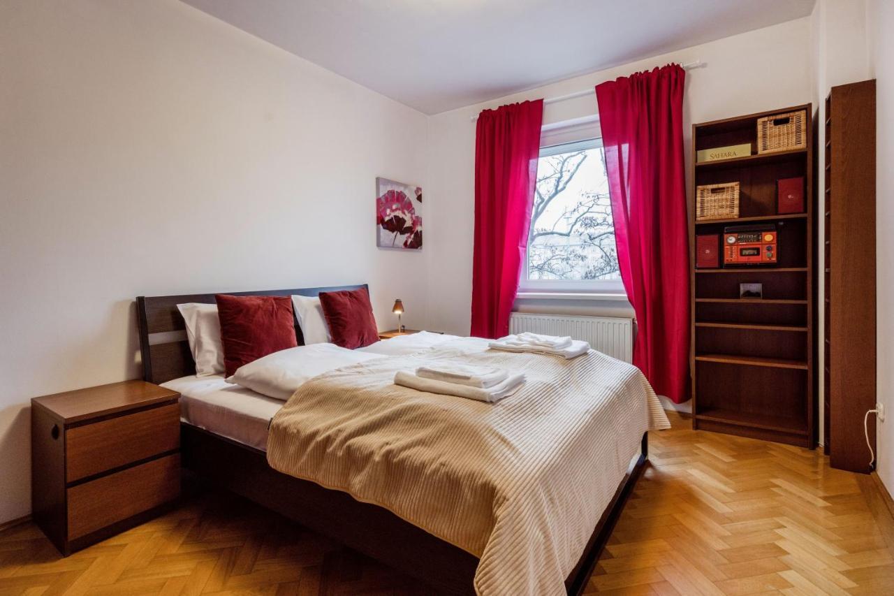 Citadel Manor Apartman *